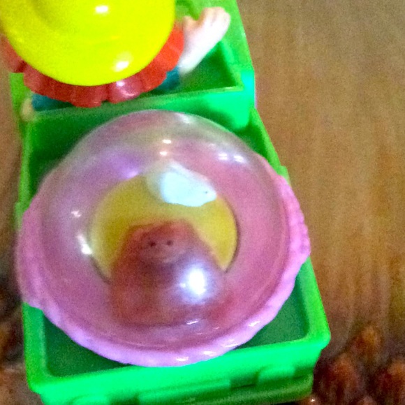 Vtg 1992 McDonalds tiny Toons Elmyra Roller Jeep. - Picture 3 of 5